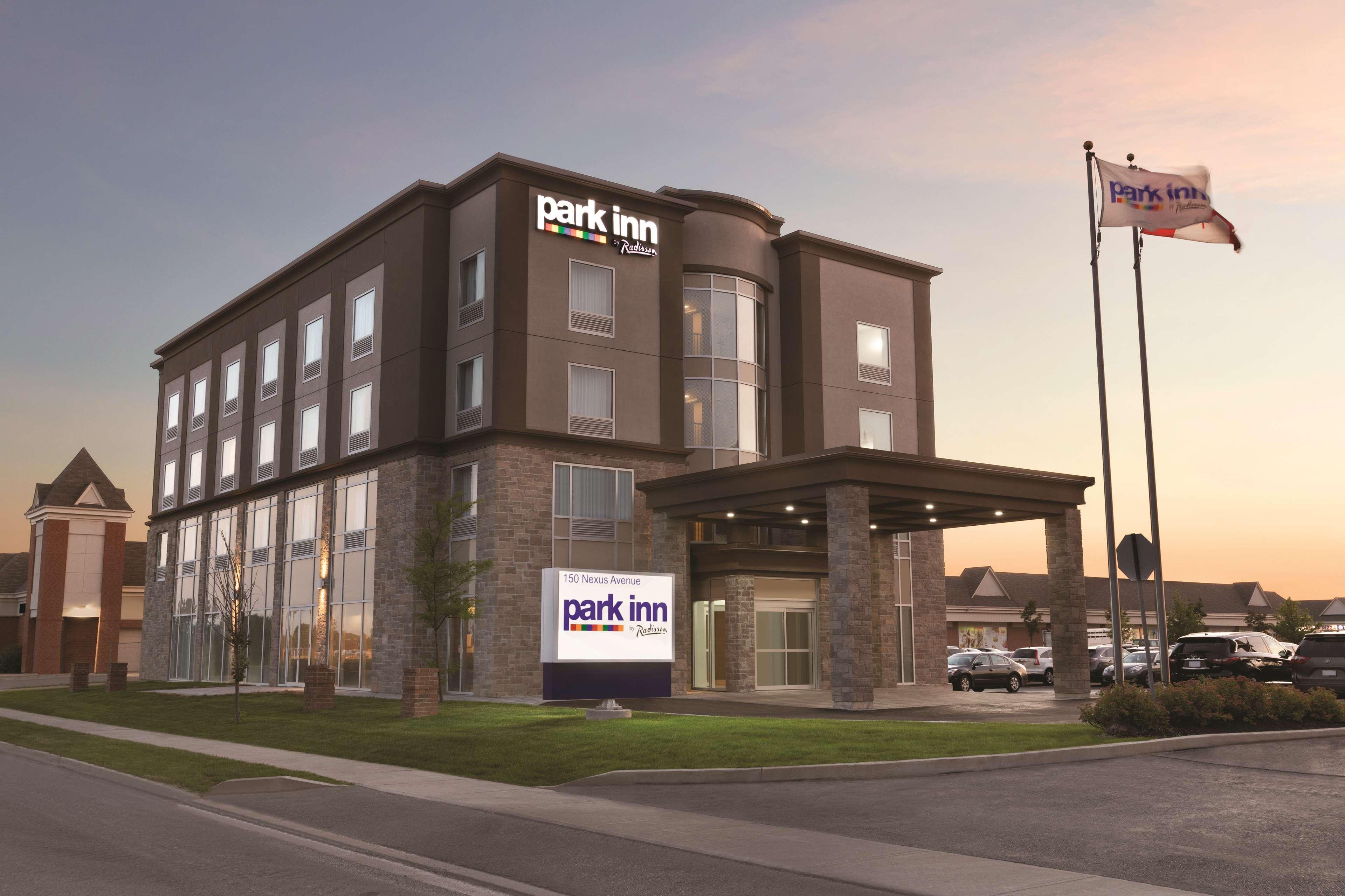 Park Inn By Radisson Brampton, On 외부 사진