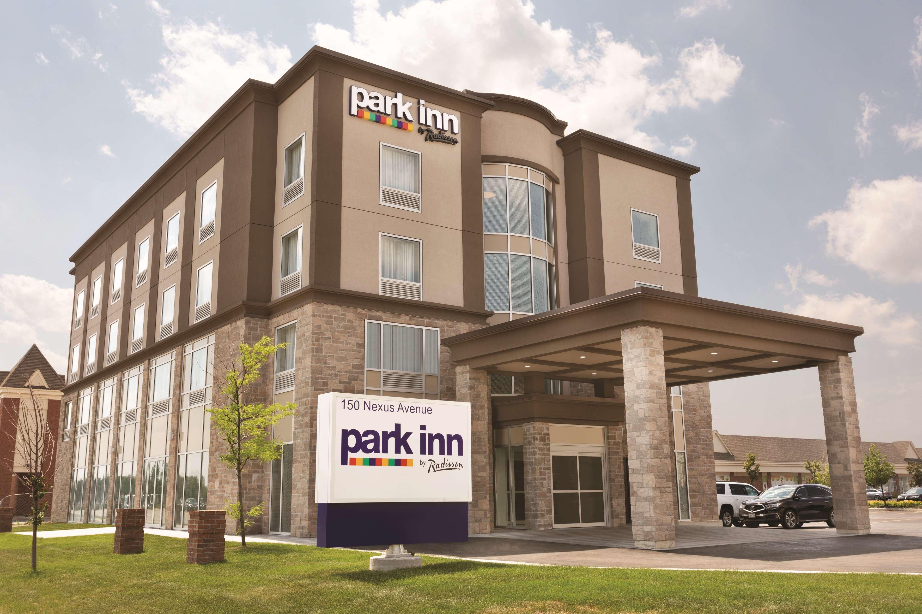 Park Inn By Radisson Brampton, On 외부 사진